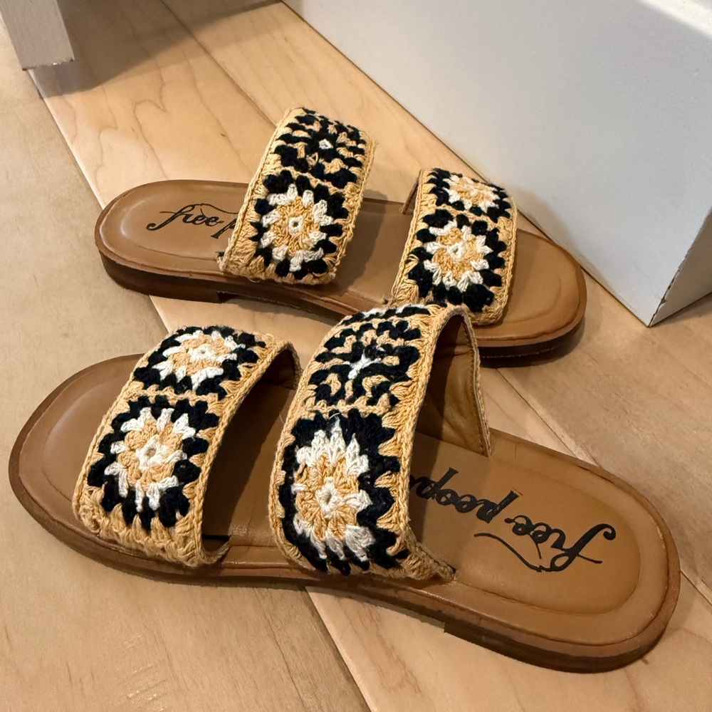Free People Black and Cream Crochet Sandals